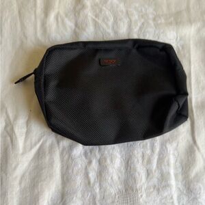EUC Tumi Black Cosmetic Bag